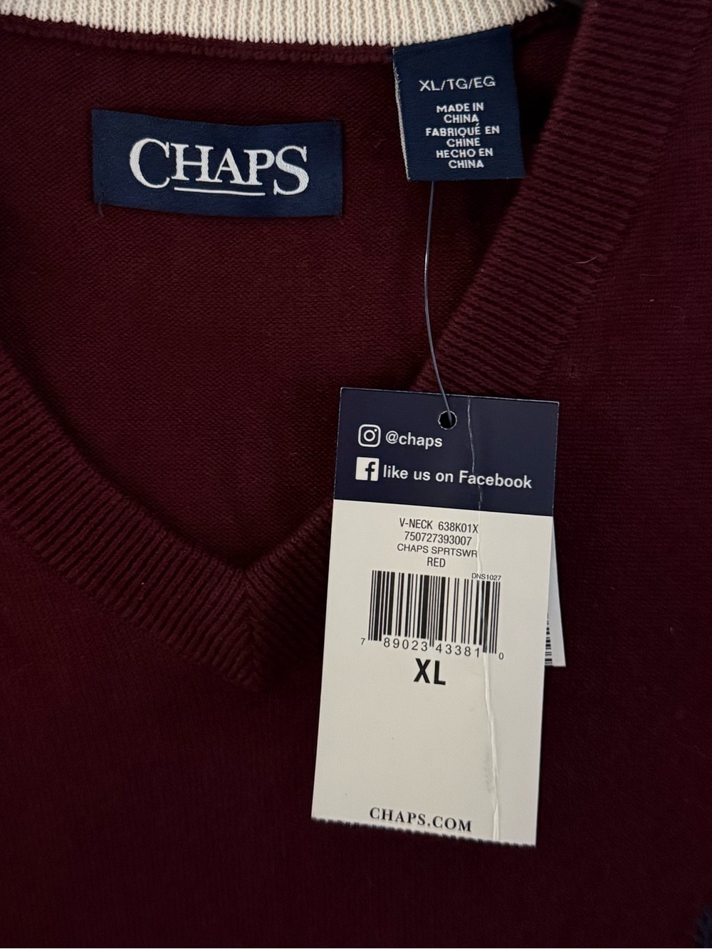 Chaps Burgundy Men’s V-Neck Sweater Vest - Picture 4 of 4